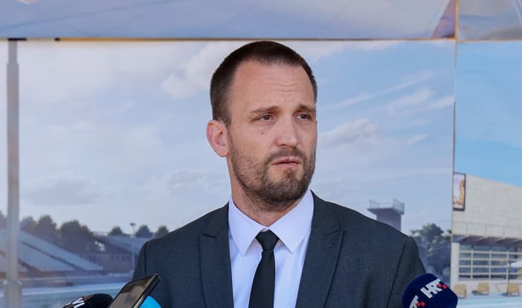 Gradonačelnik Erlić: Za koji dan ću primiti nezadovoljne radnike Čistoće