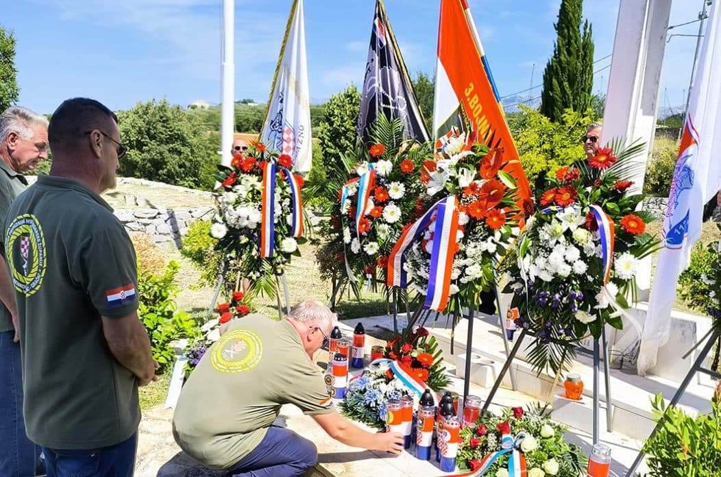 Ponos i tuga u zadarskom zaleđu: Svečano obilježena 35. obljetnica herojske obrane Kruševa