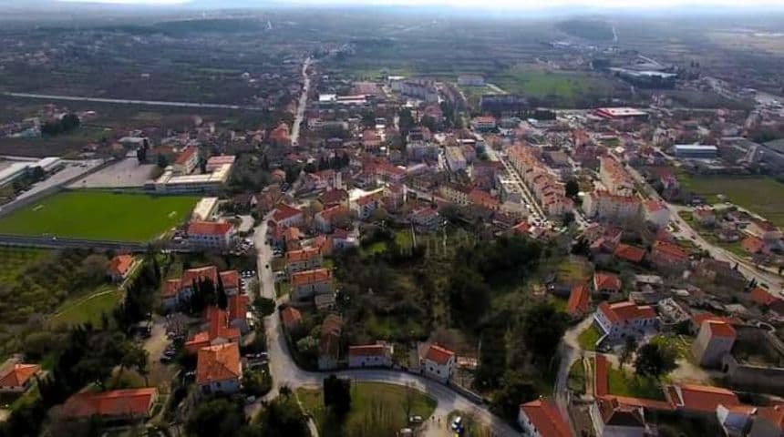 “Građani imaju pravo znati što je u njihovoj vodi”: SDP traži hitnu analizu bunarske vode oko Benkovca