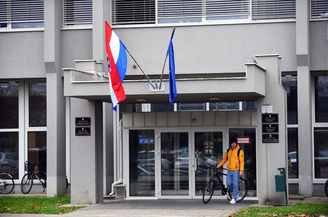 Tužiteljstvo iz Karlovca podiglo optužnicu protiv trojca zbog poticanja na ubojstvo i ugrozu više osoba, pa i načelnika Udbine