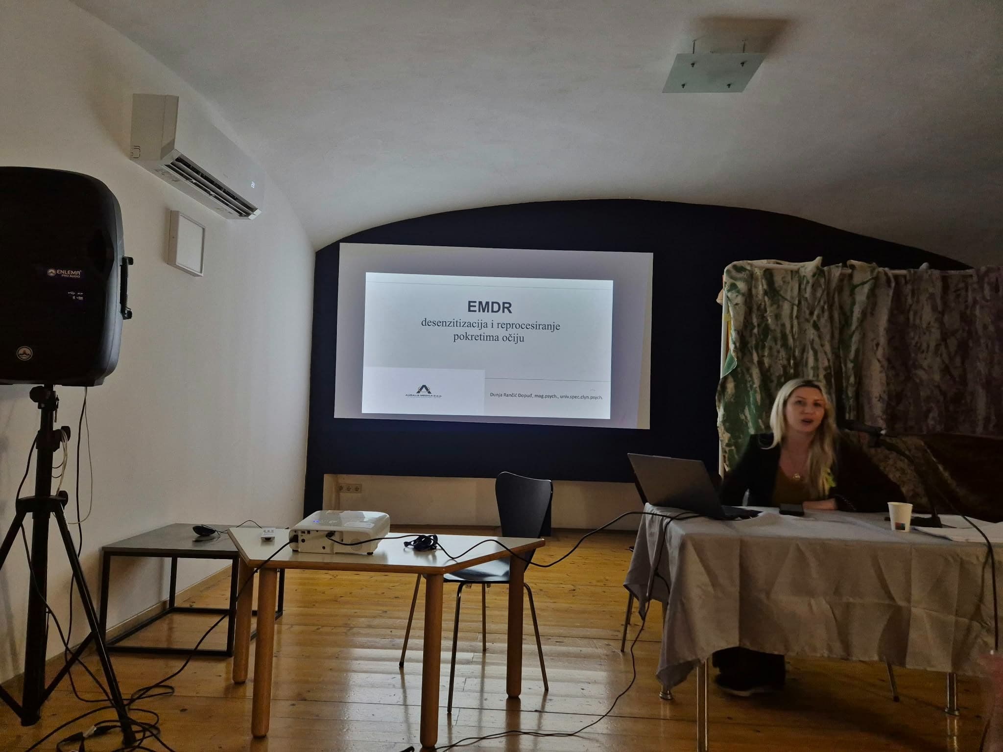 Javna tribina šibenskih psihologa u Art podrumu: Predstavljena nova brošura i uloga stručne pomoći