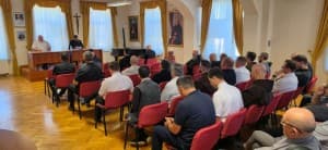 Svećenici u Gospiću o prvoj enciklici pape Lava XIV. i pripremama za Udbinu