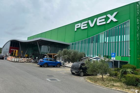PEVEX Pula slavi rođendan i časti kupce s 20% popusta