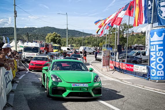U Porscheu kroz legendarnu stazu pa ravno na tartufe!