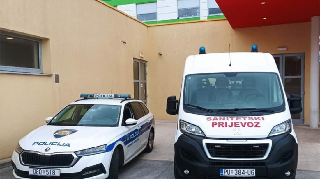 Kod Pazina Talijan zbog lokve vode pao s motocikla i teško se ozlijedio