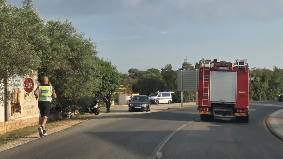 Potresne scene iz Rovinja: Teško stradao motociklist, po njega sletio helikopter Hitne pomoći