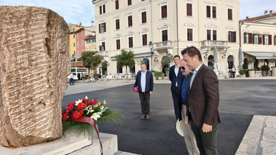 Rovinj se prisjetio Antona Bučkovića: Nacifašisti su ga 1943. godine mučili i objesili na glavnom gradskom trgu