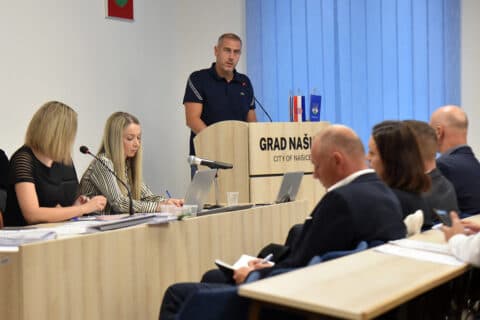 Na današnjoj sjednici Gradskog vijeća Grada Našica rasprava o otpadu iz Gospića, usvojen rebalans proračuna