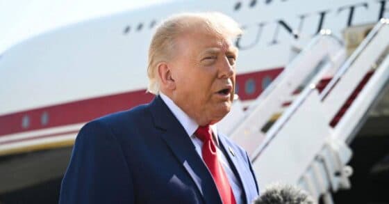 Trump potpisao memorandum za drastično povećanje komercijalnih svemirskih lansiranja