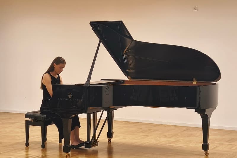 Koncert u Petrinji održala talentirana mlada pijanistica Petra Podhraški