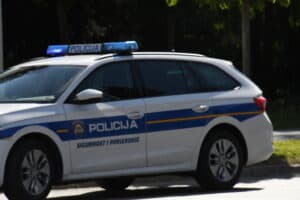 Ukraden automobil u Vrbovcu