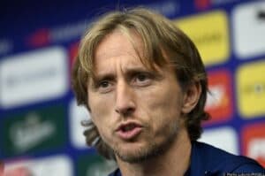 Remi Milana i Juventusa, Modrić napustio teren zbog ozljede