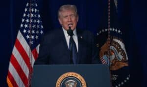 Trump: Iran može nazvati ako želi razgovarati