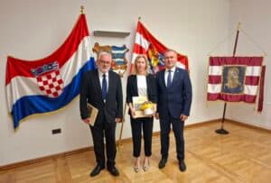 Župan Anđelko Stričak priredio prijem za novoizabranu dekanicu Fakulteta organizacije i informatike prof.dr. sc. Renatu Mekovec i dekana Akademije ...