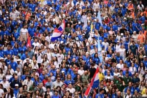 Mladi vjernici ispunili zagrebački trg, slavili vjeru, zajedništvo i nadu