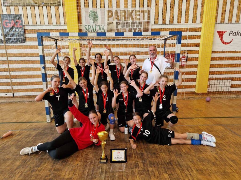 Rab dobio državne prvakinje! Rukometašice OŠ Ivana Rabljanina najbolje u Hrvatskoj