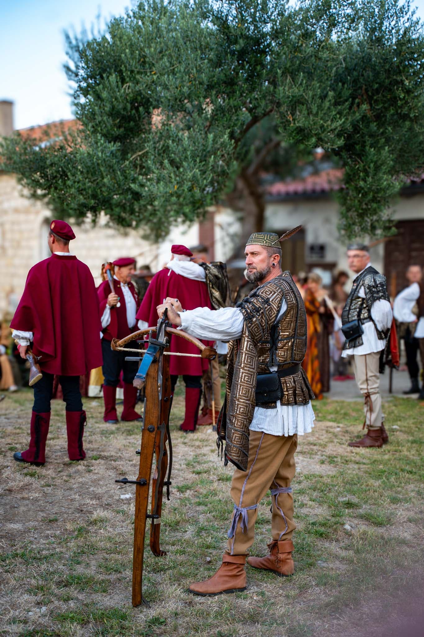 FOTOVIJEST | Otvorenje 25. Rabske fjere kroz objektiv fotografa Petra Lupića