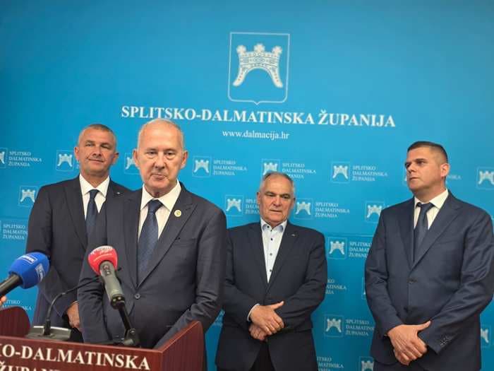 Uprava Viteškog alkarskog društva kod župana Bobana
