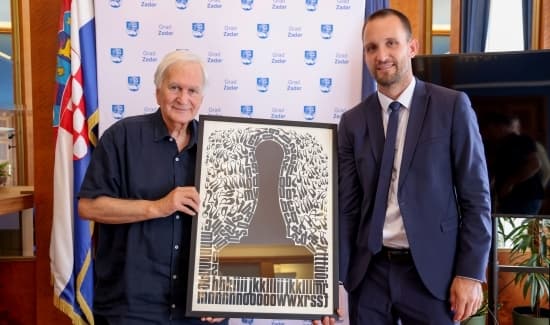 DRŽAVNO PRIZNANJE Gradonačelnik Erlić primio akademika Bašića povodom prestižne nagrade „Vladimir Nazor“