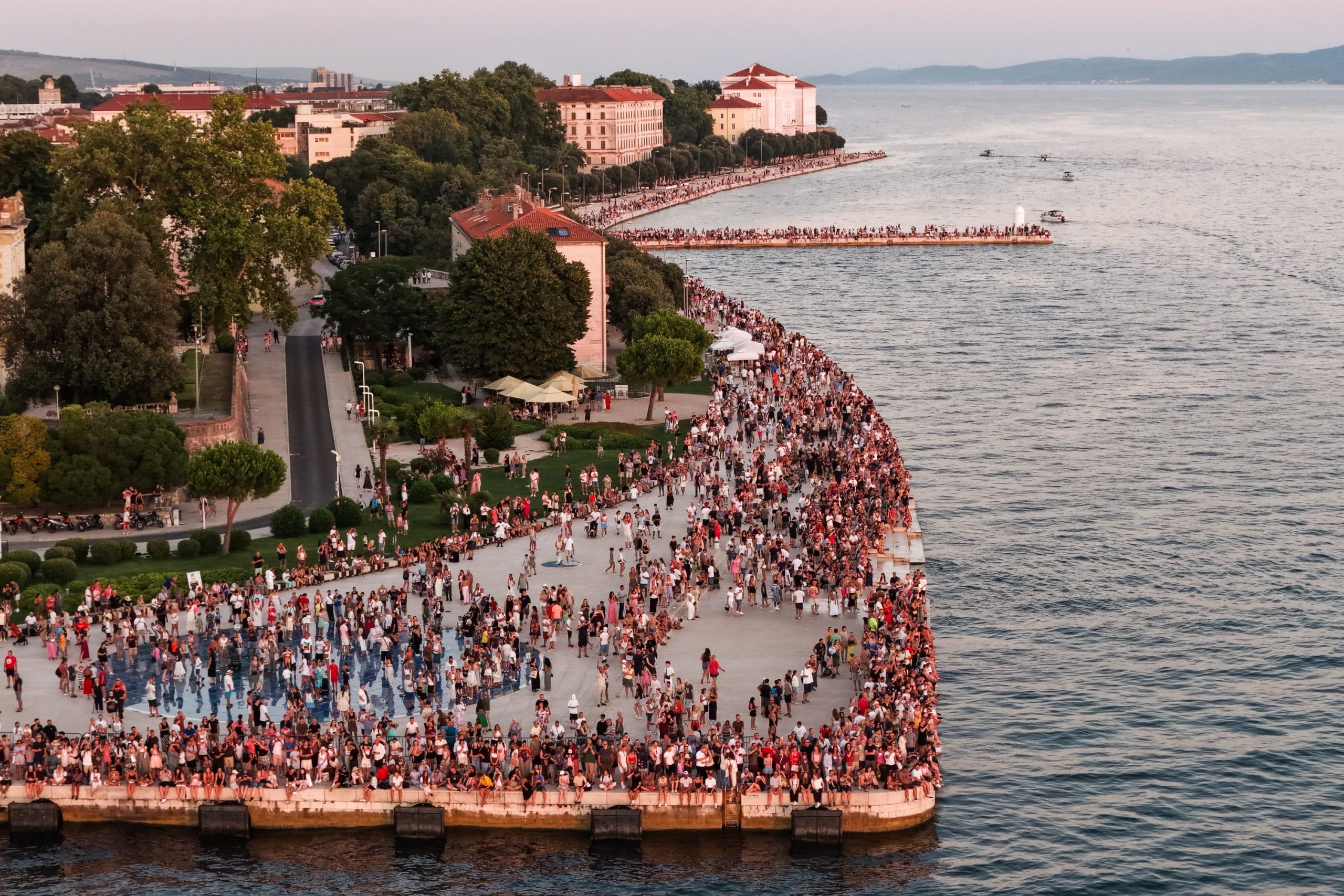 IMPRESIVNA SRPANJSKA BROJKA Zadarska županija ostvarila čak 16,5 posto svih noćenja u Hrvatskoj!