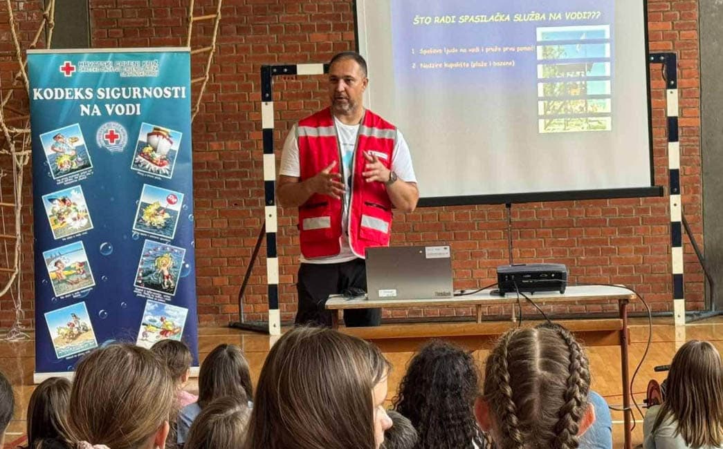 Znanje koje spašava živote: osnovnoškolci učili kako odgovorno i sigurno boraviti uz vodu