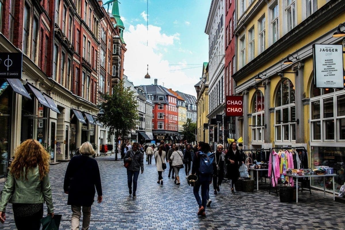 Europa mijenja pristup turistima: Za odgovorno ponašanje nude popuste, besplatne obroke i vožnje