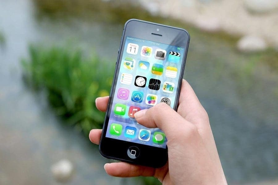 Imate li ove aplikacije na mobitelu? Stručnjaci upozoravaju: Mogle bi prikupljati vaše osobne podatke