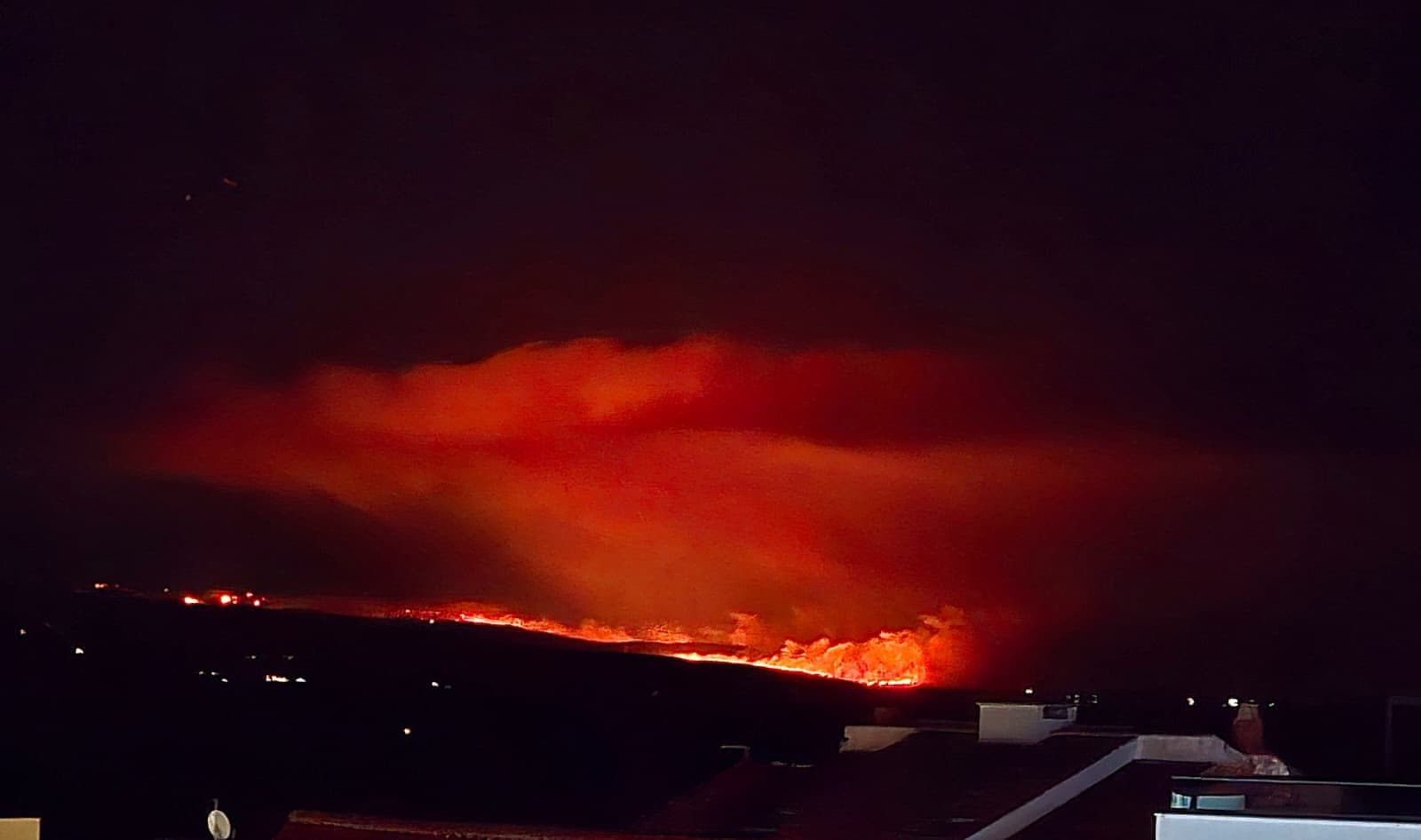 Veliki požar i dalje aktivan na Braču: Vatra se širi prema jugu, evo kakvo je stanje