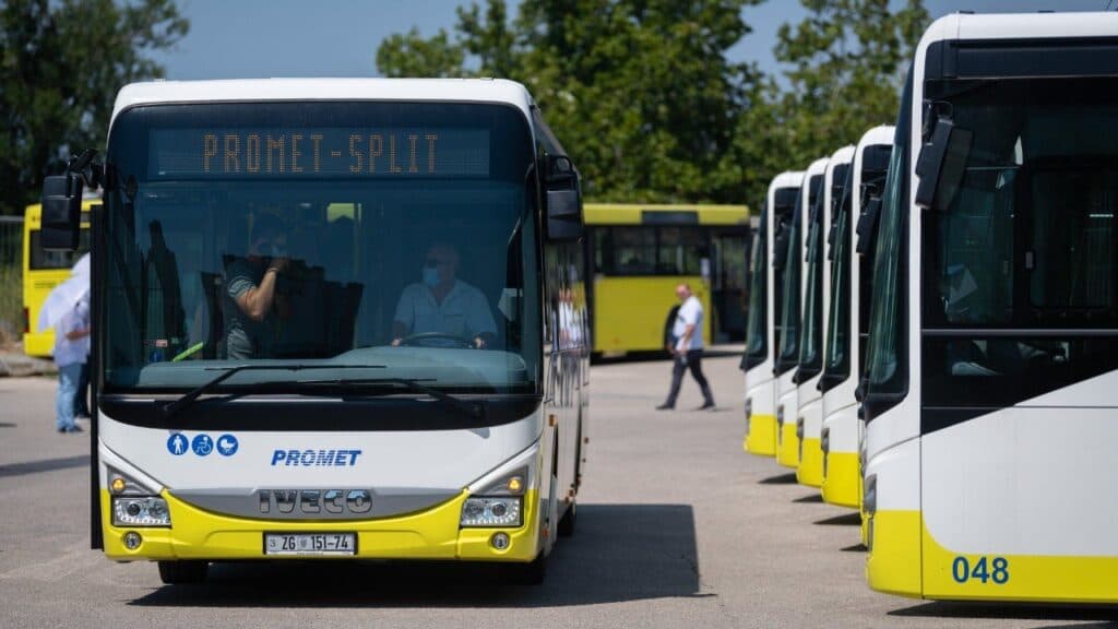 Promet Split uvodi dodatne autobuse nakon večerašnjeg koncerta Prljavog kazališta na Rivi