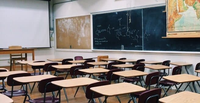 Profesor iz Vele Luke žestoko o rezultatima nacionalnih ispita: “Uništili ste školstvo i sad se čudite”