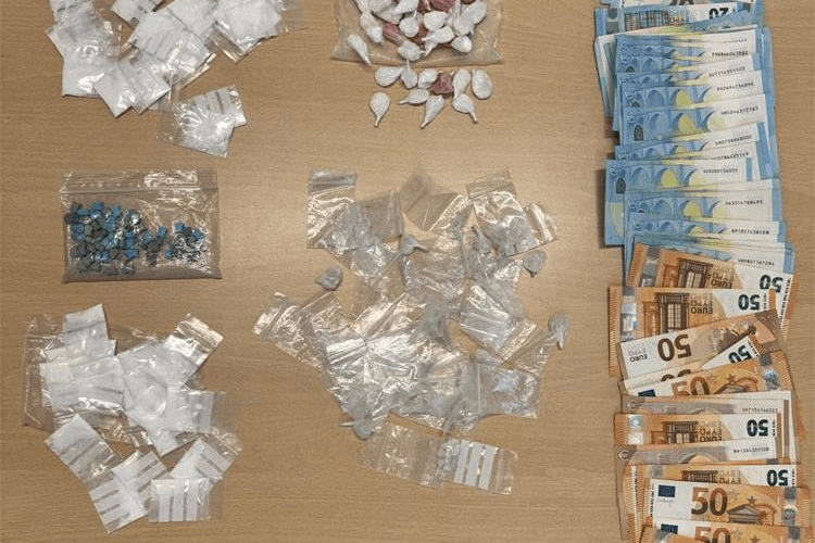 Mladić (19) osumnjičen za dilanje droge, policija mu pronašla kokain i MDMA