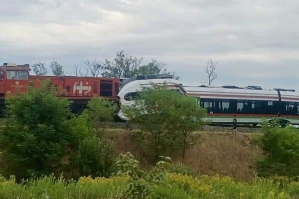 Sudar teretnog i putničkog vlaka kod Bjelovara: Ima ozlijeđenih, sve službe na terenu