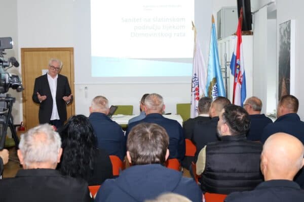 Povodom obilježavanja 35. obljetnice 136. slatinske brigade održano predavanje ”Sanitet na slatinskom području u vrijeme Domovinskog rata”