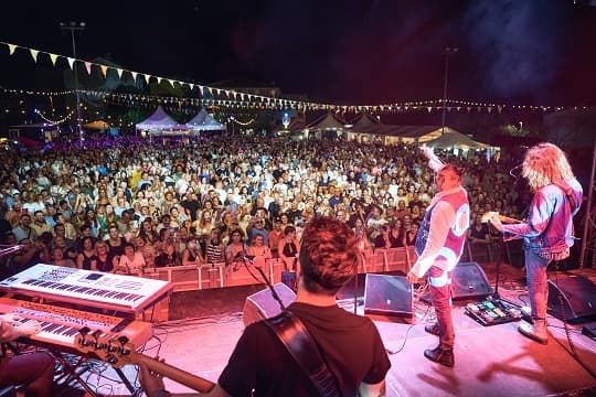 Bogata Tarska fešta za vikend donosi GustaTorre, Cro Dance Party, Plavi orkestar i nezaobilaznog vola na ražnju