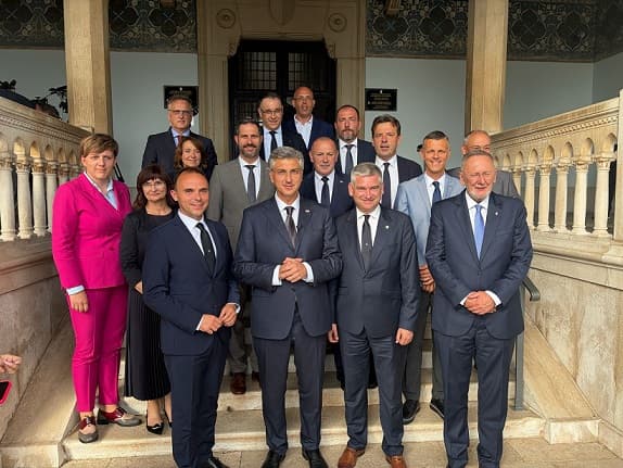 Evo o čemu je u Poreču premijer razgovarao na sastanku s istarskim županom i gradonačelnikom Peršurićem