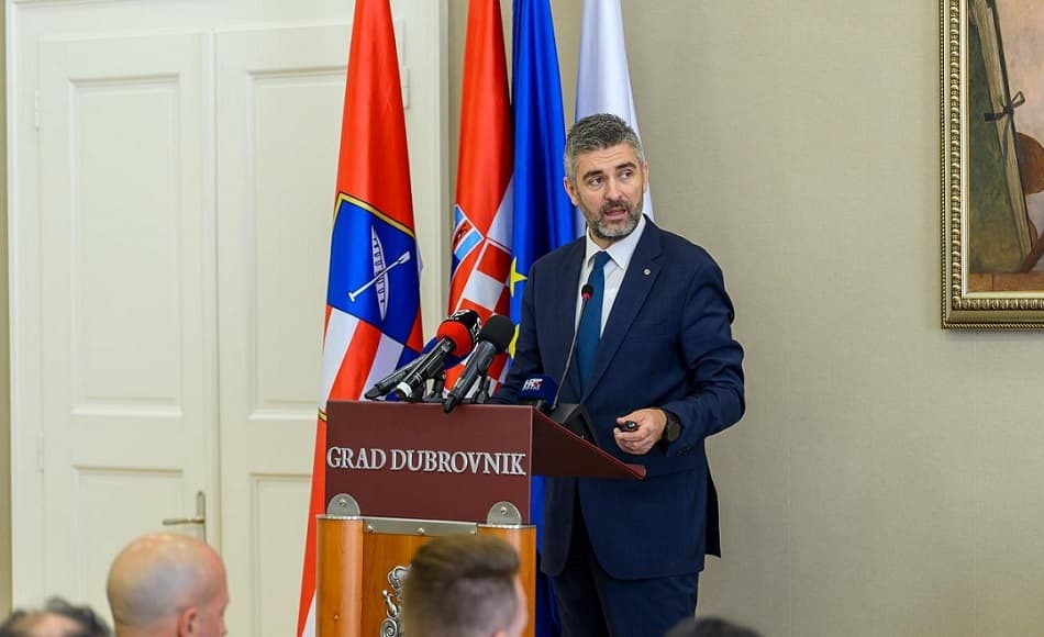 Dubrovački gradonačelnik: „Većina ljudi i ne zna gdje je Istra. Mi smo jedini šampion turizma”
