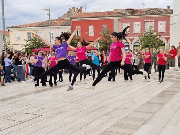Legendarni “Ponte Rošo” stiže u Poreč! U subotu velika prilika za zanimljive ulove i pomoć mladim plesačicama