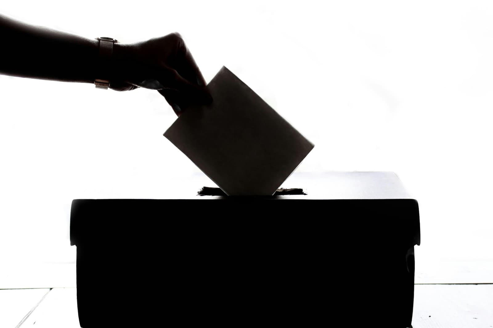 IZBORI U SRBIJI Uhićenja uoči izbora u Srbiji: sigurnosno pitanje ili politička poruka?