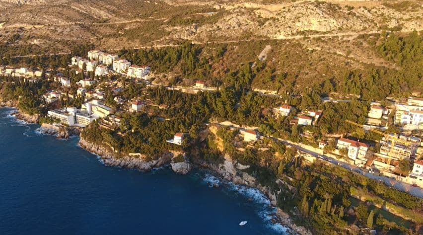 SANACIJA PADINA SRĐA - U POMOĆ STIŽE I HELIKOPTER U srijedu i četvrtak planirana montaža stupova zaštitnih barijera,  privremeno zatvaranje prometnice