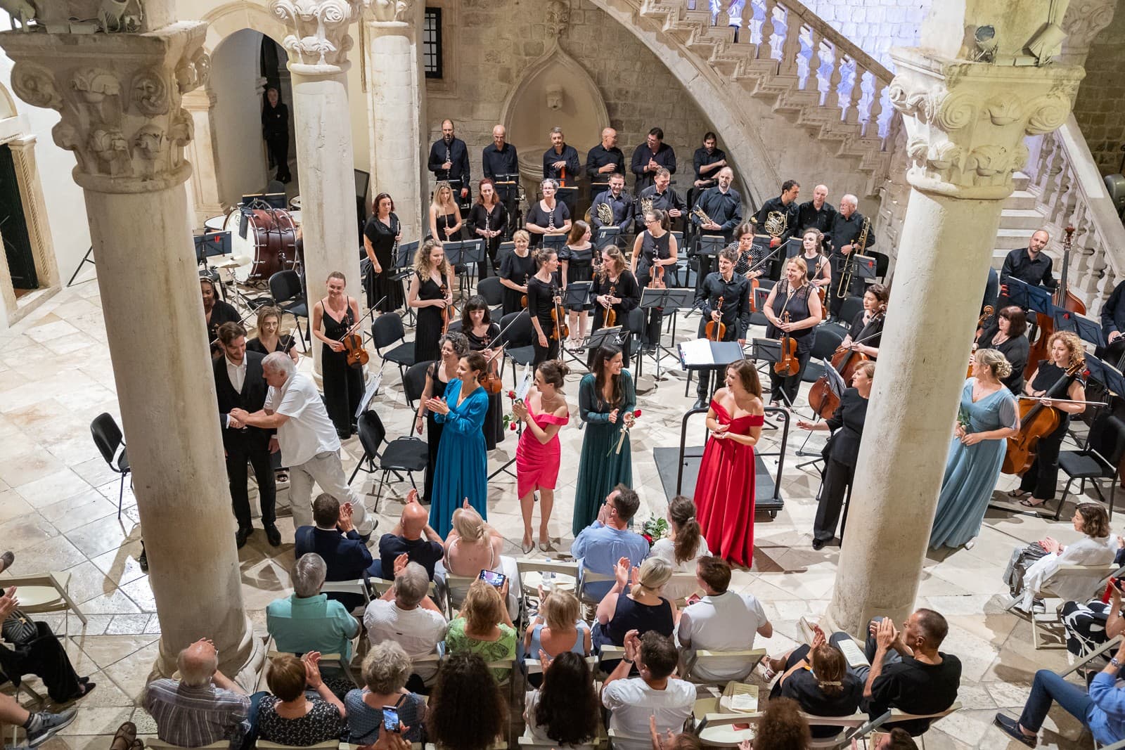 NAJLJEPŠE OPERNE ARIJE U KNEŽEVU DVORU Festival opernih arija “Tino Pattiera” ove godine posvećen uspomeni na Vida Peručića