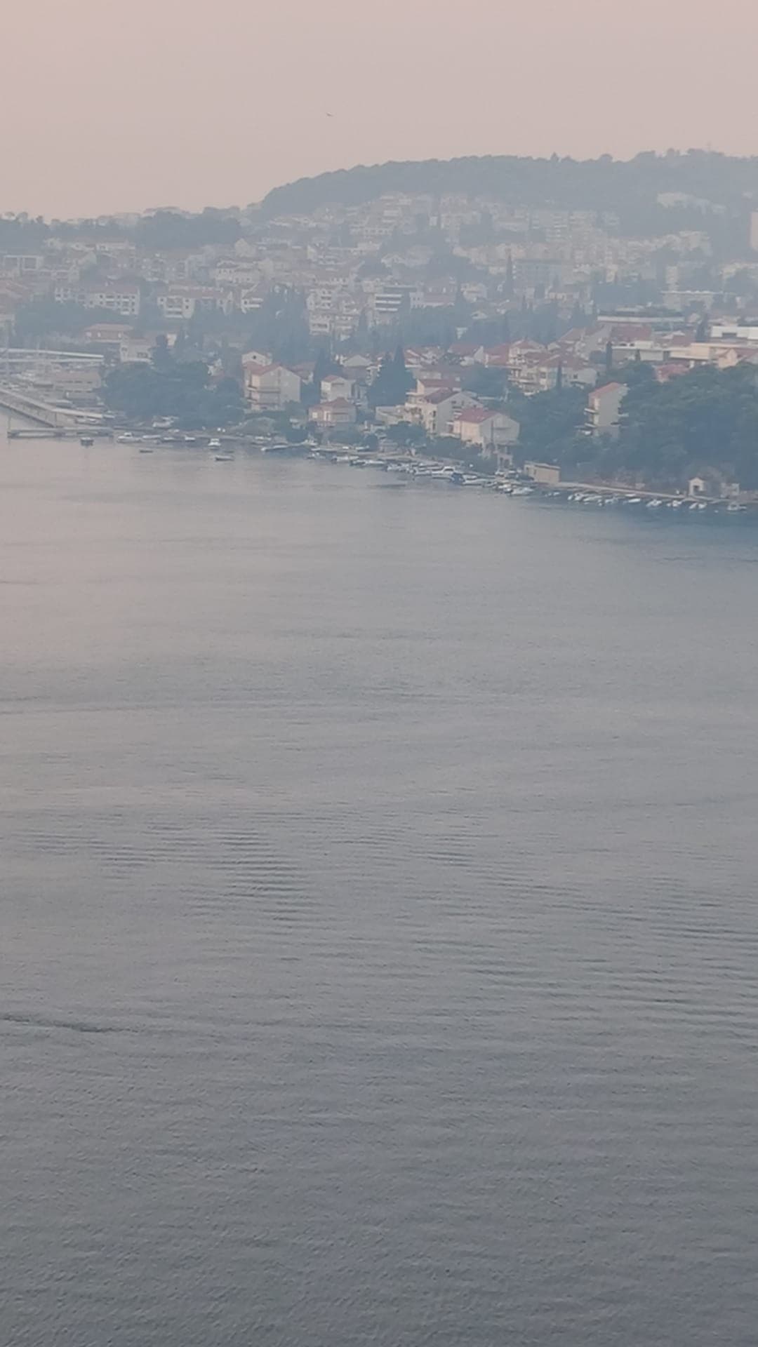 POŽAR U SUSJEDSTVU Dim iz Republike Srpske stigao do Dubrovnika: Trenutno nema aktivnih požara na dubrovačkom području