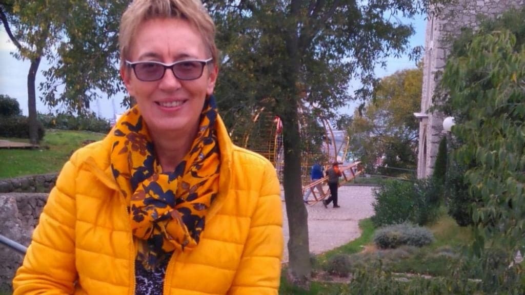 Povelja Lapornik u rukama Ruže Hoblaj za dugogodišnji predani rad u Murskom Središću