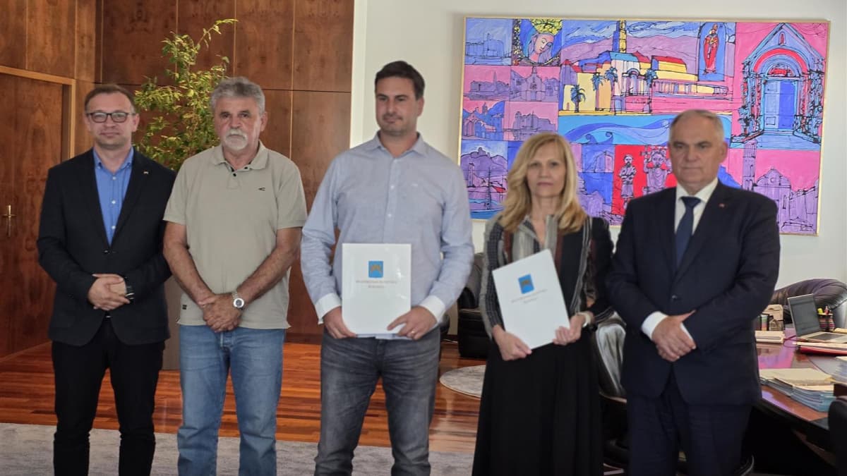 Potpisan ugovor za obnovu Pustinje Blaca – jedinstvenog bisera hrvatske baštine