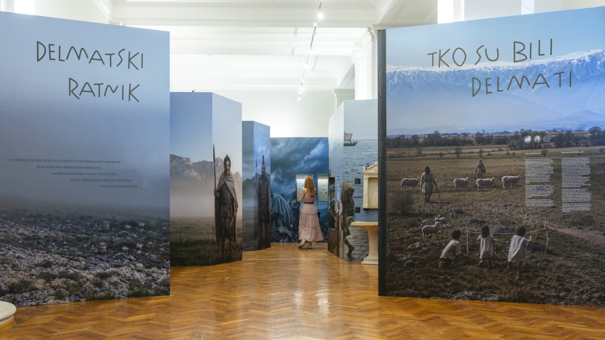 Više od 1300 posjetitelja na otvorenju izložbe "DELMATI – Između mita i stvarnosti"