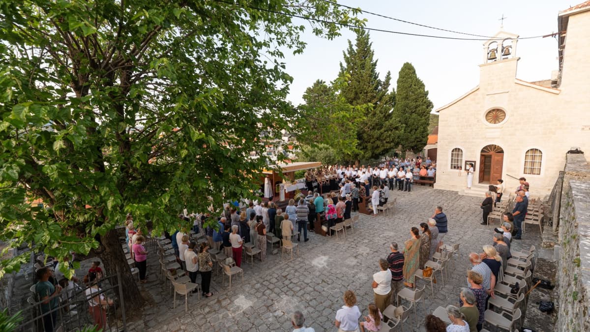 Na Dridu započela trodnevnica sv. Anti: Misa i koncert obilježili prvu večer