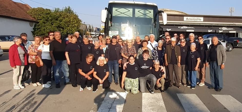 Slatinski umirovljenici uživali u Vinkovačkim jesenima