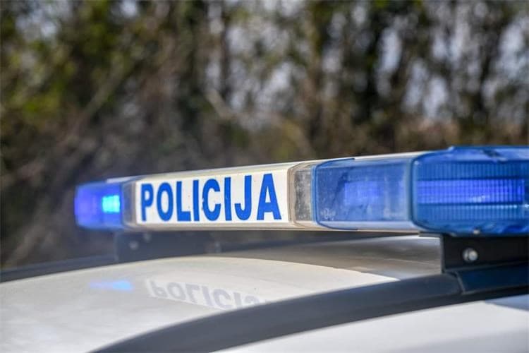 Teško se ozlijedio u padu sa motocikla